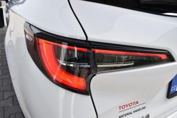 Toyota Corolla TS 1.8Hybrid*EXECUTIV*ČR 1.MAJ - 29